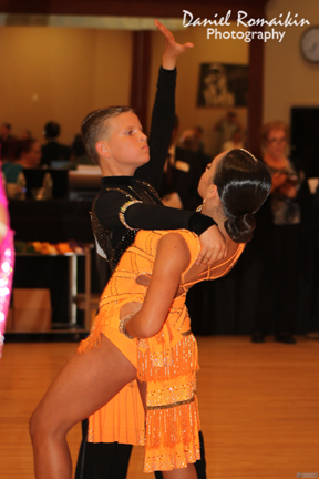 SS-J2 Latin Kristers and Sophie1